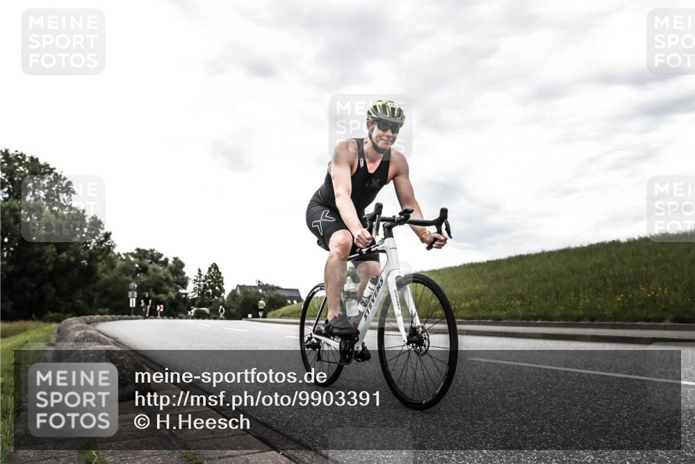 21.06.2026 - 29. Vierlanden-Triathlon H.Heesch http://msf.ph/oto/9903391 21.06.2026 10:08:33 Radfahren 67, 173, 358 meine-sportfotos.de