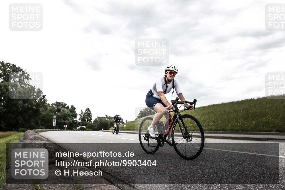 21.06.2026 - 29. Vierlanden-Triathlon H.Heesch http://msf.ph/oto/9903404 21.06.2026 10:08:51 Radfahren 30, 269, 277 meine-sportfotos.de