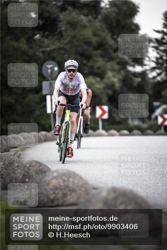 21.06.2026 - 29. Vierlanden-Triathlon H.Heesch http://msf.ph/oto/9903406 21.06.2026 10:16:11 Radfahren 50, 167, 443 meine-sportfotos.de