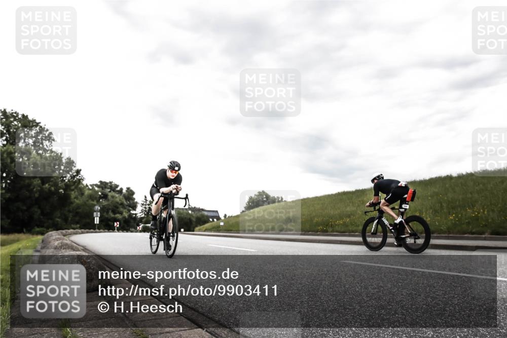 21.06.2026 - 29. Vierlanden-Triathlon H.Heesch http://msf.ph/oto/9903411 21.06.2026 10:09:06 Radfahren 313 meine-sportfotos.de