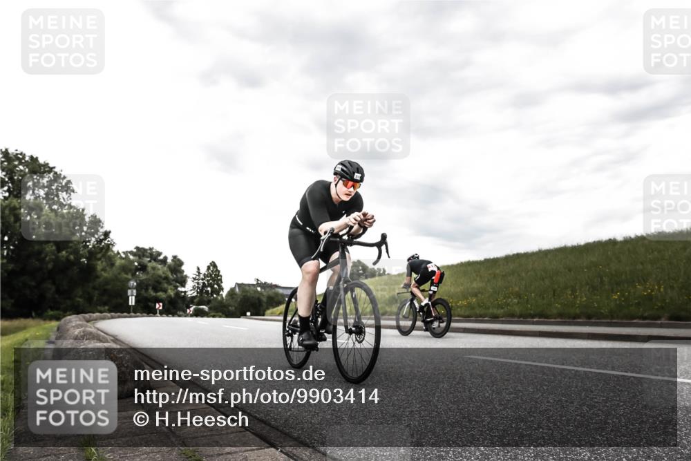 21.06.2026 - 29. Vierlanden-Triathlon H.Heesch http://msf.ph/oto/9903414 21.06.2026 10:09:06 Radfahren 313 meine-sportfotos.de
