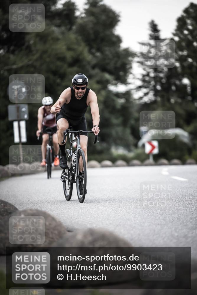 21.06.2026 - 29. Vierlanden-Triathlon H.Heesch http://msf.ph/oto/9903423 21.06.2026 10:15:49 Radfahren 212, 394, 397, 410, 447 meine-sportfotos.de