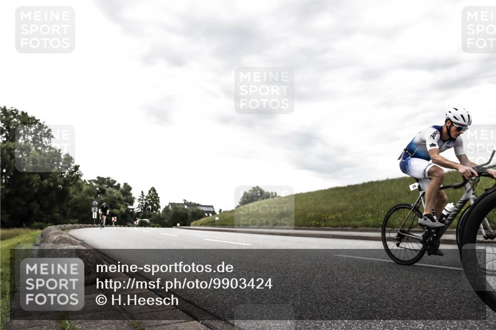 21.06.2026 - 29. Vierlanden-Triathlon H.Heesch http://msf.ph/oto/9903424 21.06.2026 10:09:22 Radfahren 25, 153, 191, 303 meine-sportfotos.de