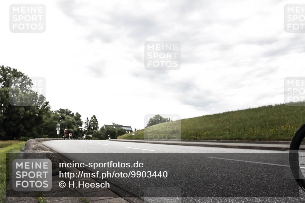 21.06.2026 - 29. Vierlanden-Triathlon H.Heesch http://msf.ph/oto/9903440 21.06.2026 10:09:38 Radfahren 18, 121, 122, 157, 225 meine-sportfotos.de