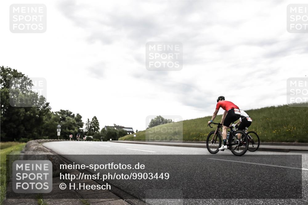 21.06.2026 - 29. Vierlanden-Triathlon H.Heesch http://msf.ph/oto/9903449 21.06.2026 10:09:45 Radfahren  meine-sportfotos.de