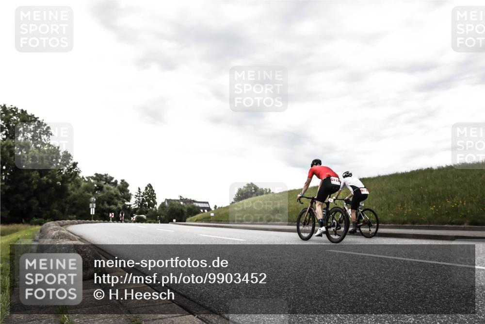 21.06.2026 - 29. Vierlanden-Triathlon H.Heesch http://msf.ph/oto/9903452 21.06.2026 10:09:45 Radfahren  meine-sportfotos.de