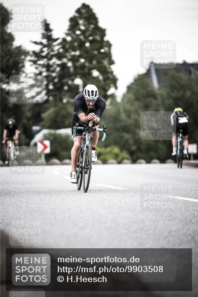 21.06.2026 - 29. Vierlanden-Triathlon H.Heesch http://msf.ph/oto/9903508 21.06.2026 10:16:31 Radfahren 83, 249, 392, 409, 417 meine-sportfotos.de