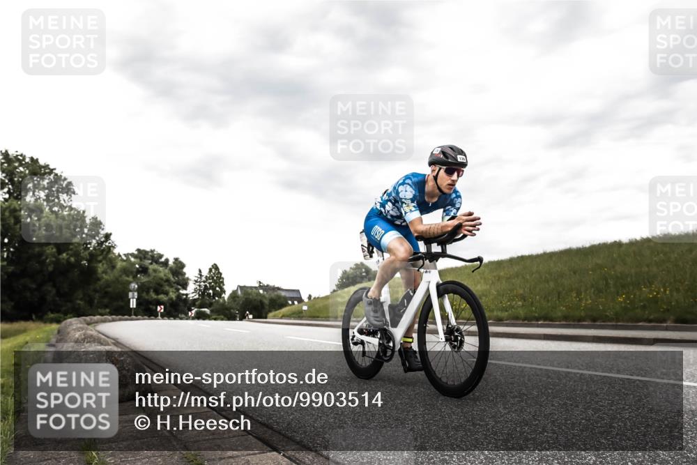 21.06.2026 - 29. Vierlanden-Triathlon H.Heesch http://msf.ph/oto/9903514 21.06.2026 10:11:30 Radfahren 139, 296 meine-sportfotos.de