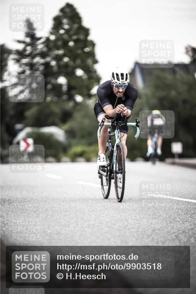 21.06.2026 - 29. Vierlanden-Triathlon H.Heesch http://msf.ph/oto/9903518 21.06.2026 10:16:31 Radfahren 83, 249, 392, 409, 417 meine-sportfotos.de