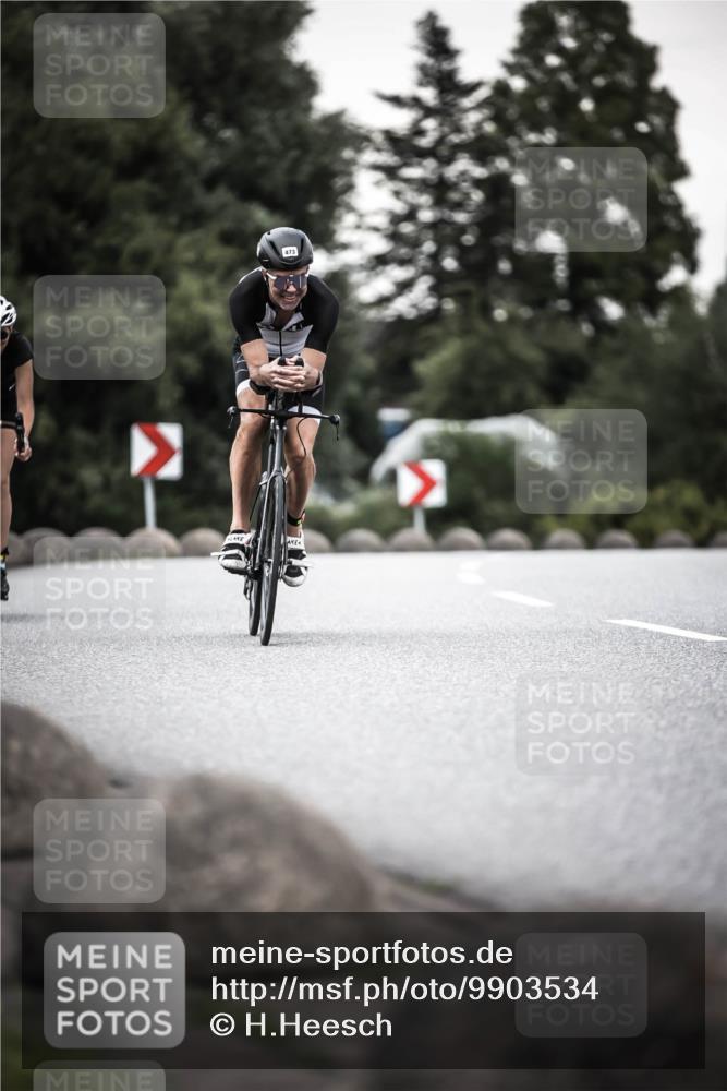 21.06.2026 - 29. Vierlanden-Triathlon H.Heesch http://msf.ph/oto/9903534 21.06.2026 10:16:25 Radfahren 83, 249, 392, 409, 468, 473 meine-sportfotos.de