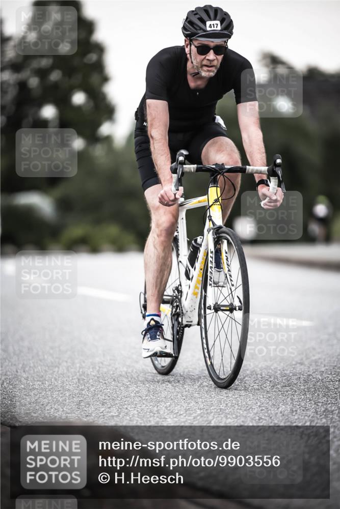 21.06.2026 - 29. Vierlanden-Triathlon H.Heesch http://msf.ph/oto/9903556 21.06.2026 10:16:36 Radfahren 32, 83, 101, 114, 417 meine-sportfotos.de