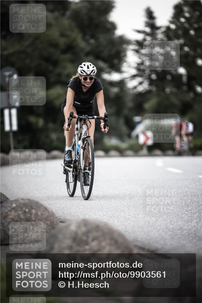 21.06.2026 - 29. Vierlanden-Triathlon H.Heesch http://msf.ph/oto/9903561 21.06.2026 10:16:26 Radfahren 83, 249, 392, 409, 468, 473 meine-sportfotos.de