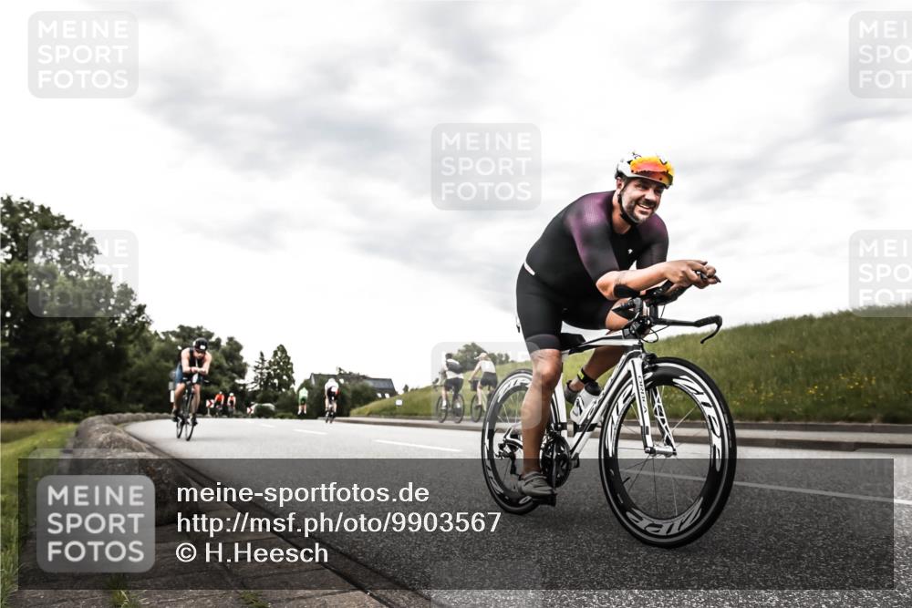 21.06.2026 - 29. Vierlanden-Triathlon H.Heesch http://msf.ph/oto/9903567 21.06.2026 10:12:13 Radfahren 39, 454 meine-sportfotos.de