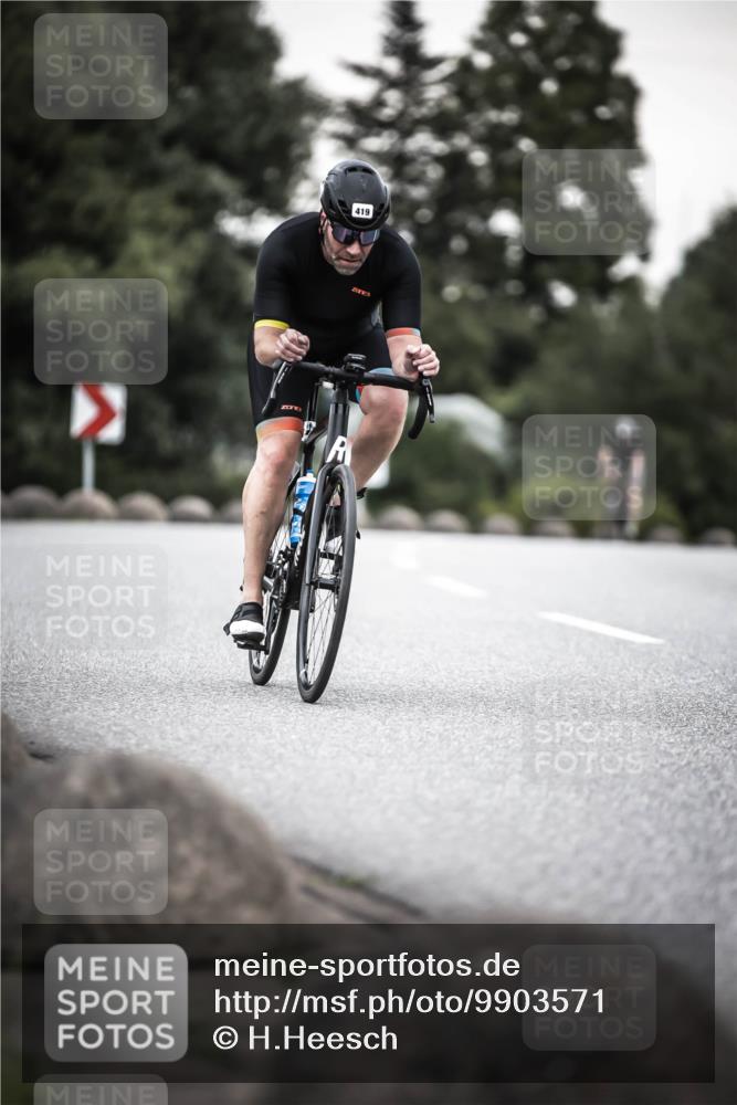 21.06.2026 - 29. Vierlanden-Triathlon H.Heesch http://msf.ph/oto/9903571 21.06.2026 10:17:35 Radfahren 116, 210, 211, 419, 445, 452 meine-sportfotos.de