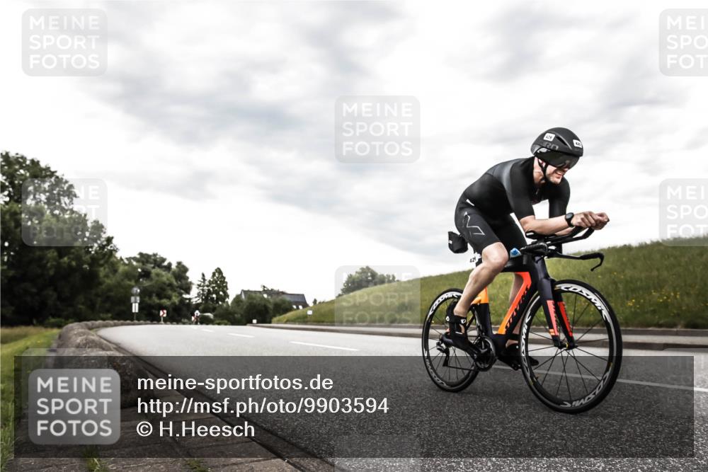 21.06.2026 - 29. Vierlanden-Triathlon H.Heesch http://msf.ph/oto/9903594 21.06.2026 10:13:08 Radfahren 36, 48, 70, 232, 429 meine-sportfotos.de