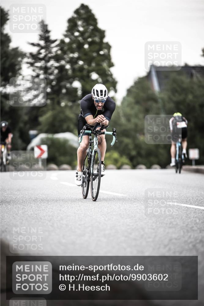 21.06.2026 - 29. Vierlanden-Triathlon H.Heesch http://msf.ph/oto/9903602 21.06.2026 10:16:31 Radfahren 83, 249, 392, 409, 417 meine-sportfotos.de
