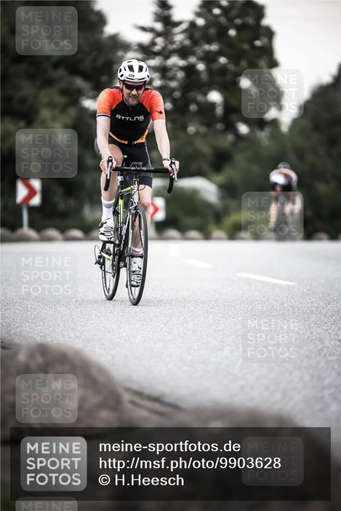 21.06.2026 - 29. Vierlanden-Triathlon H.Heesch http://msf.ph/oto/9903628 21.06.2026 10:17:48 Radfahren 3, 63, 428, 458, 471 meine-sportfotos.de