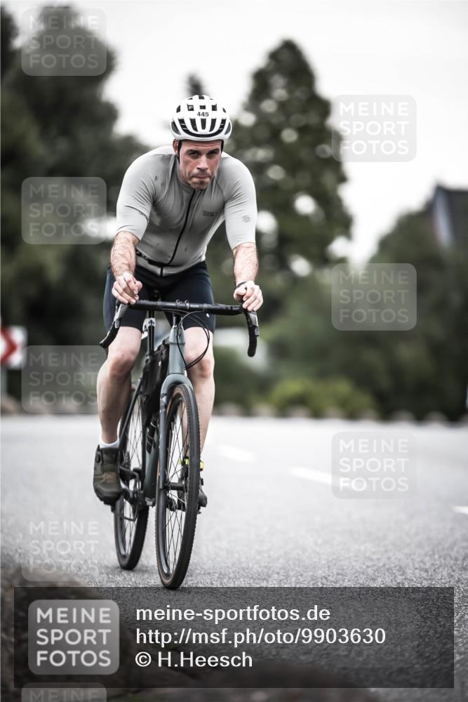 21.06.2026 - 29. Vierlanden-Triathlon H.Heesch http://msf.ph/oto/9903630 21.06.2026 10:17:33 Radfahren 77, 107, 116, 210, 211, 419, 445, 452 meine-sportfotos.de