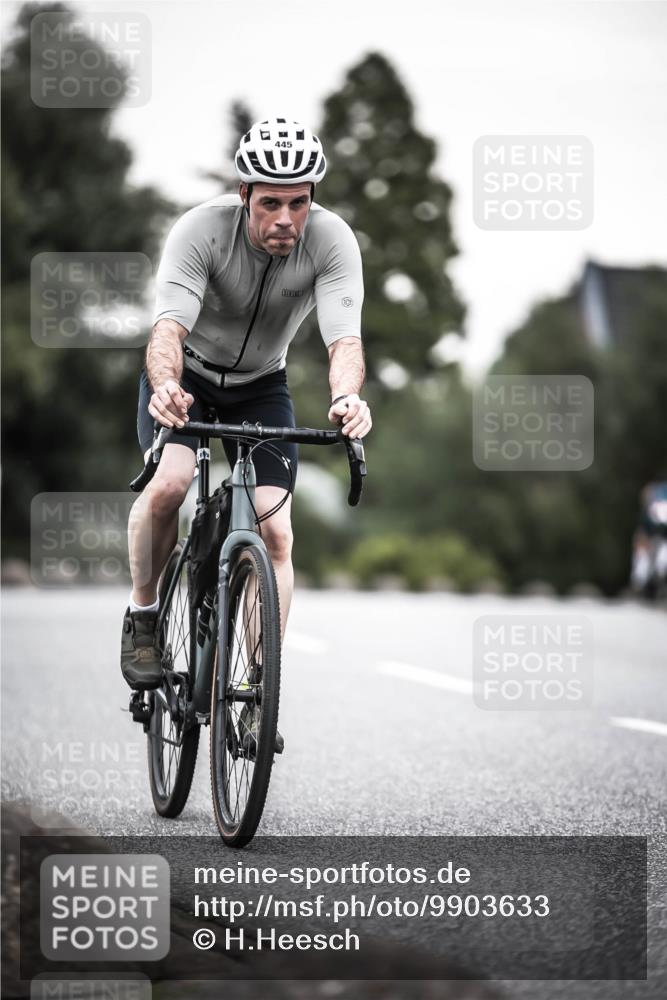 21.06.2026 - 29. Vierlanden-Triathlon H.Heesch http://msf.ph/oto/9903633 21.06.2026 10:17:33 Radfahren 77, 107, 116, 210, 211, 419, 445, 452 meine-sportfotos.de