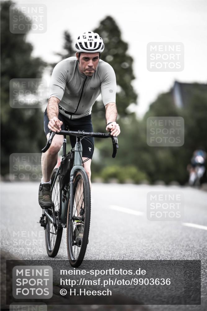 21.06.2026 - 29. Vierlanden-Triathlon H.Heesch http://msf.ph/oto/9903636 21.06.2026 10:17:33 Radfahren 77, 107, 116, 210, 211, 419, 445, 452 meine-sportfotos.de
