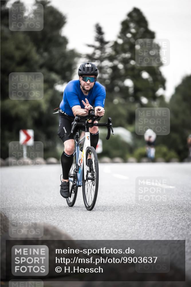 21.06.2026 - 29. Vierlanden-Triathlon H.Heesch http://msf.ph/oto/9903637 21.06.2026 10:17:51 Radfahren 3, 422, 428, 444, 471 meine-sportfotos.de