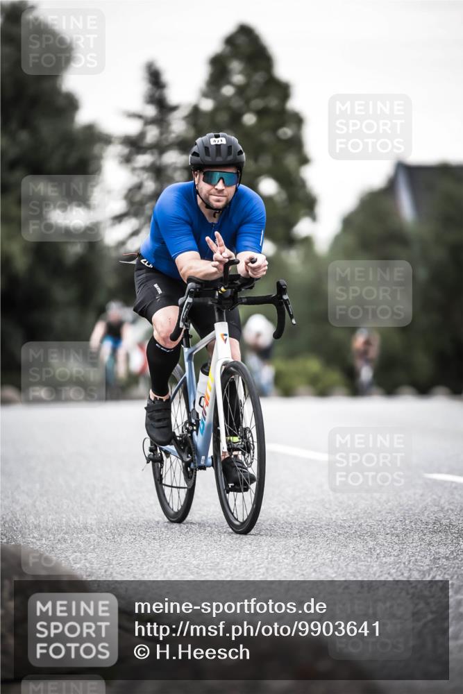 21.06.2026 - 29. Vierlanden-Triathlon H.Heesch http://msf.ph/oto/9903641 21.06.2026 10:17:51 Radfahren 3, 422, 428, 444, 471 meine-sportfotos.de