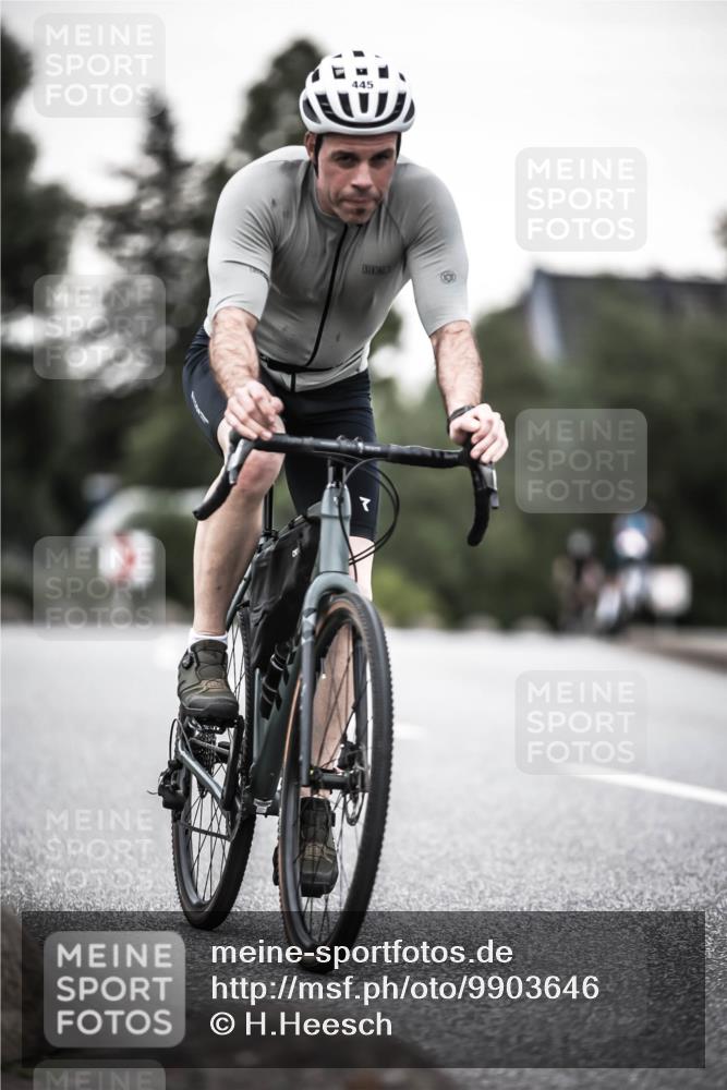 21.06.2026 - 29. Vierlanden-Triathlon H.Heesch http://msf.ph/oto/9903646 21.06.2026 10:17:33 Radfahren 77, 107, 116, 210, 211, 419, 445, 452 meine-sportfotos.de