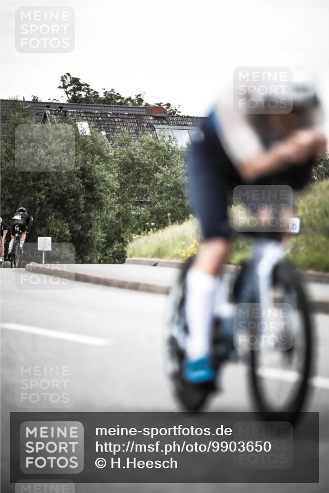 21.06.2026 - 29. Vierlanden-Triathlon H.Heesch http://msf.ph/oto/9903650 21.06.2026 10:17:56 Radfahren 3, 64, 422, 444, 474 meine-sportfotos.de