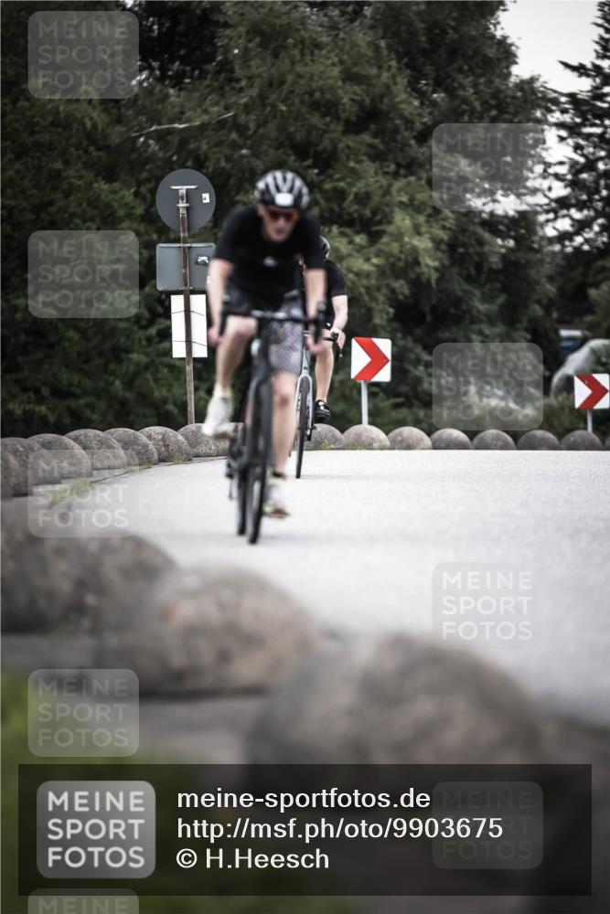 21.06.2026 - 29. Vierlanden-Triathlon H.Heesch http://msf.ph/oto/9903675 21.06.2026 10:17:42 Radfahren 63, 428, 458, 475 meine-sportfotos.de