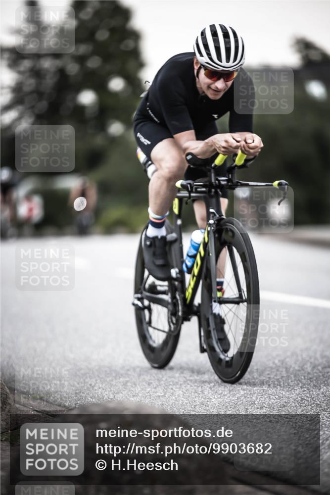 21.06.2026 - 29. Vierlanden-Triathlon H.Heesch http://msf.ph/oto/9903682 21.06.2026 10:18:10 Radfahren 105, 124, 191, 279, 439 meine-sportfotos.de