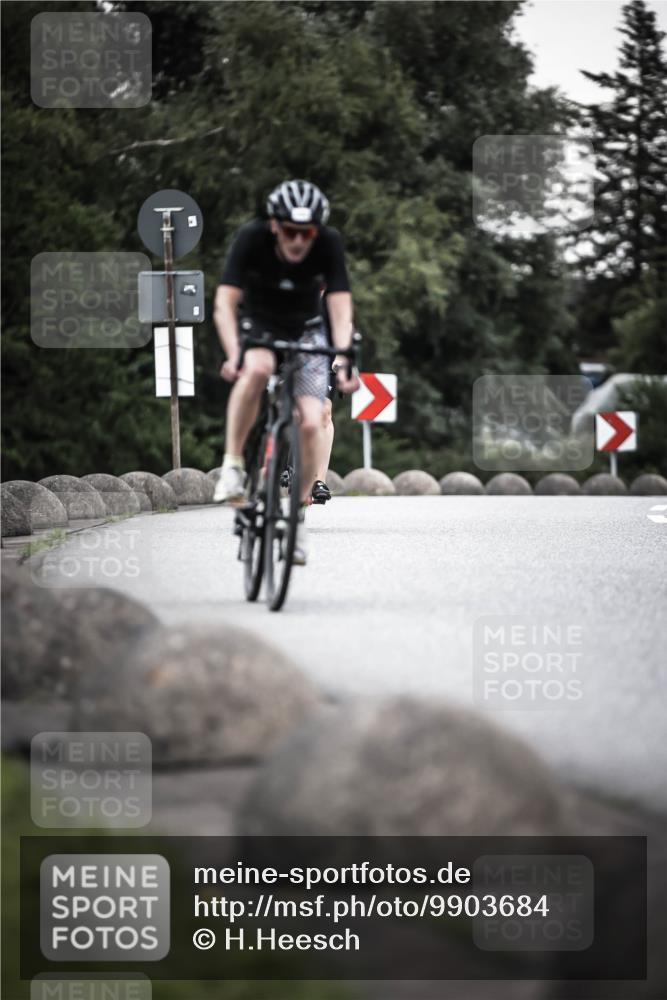 21.06.2026 - 29. Vierlanden-Triathlon H.Heesch http://msf.ph/oto/9903684 21.06.2026 10:17:42 Radfahren 63, 428, 458, 475 meine-sportfotos.de