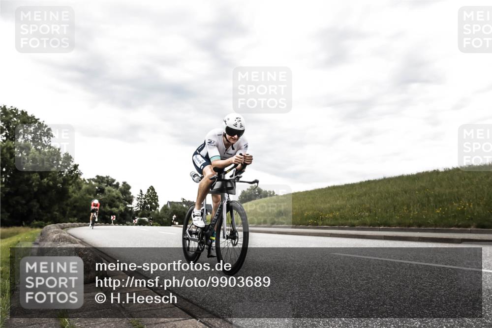21.06.2026 - 29. Vierlanden-Triathlon H.Heesch http://msf.ph/oto/9903689 21.06.2026 10:14:17 Radfahren 6, 37, 130, 140, 195, 204, 238, 464 meine-sportfotos.de
