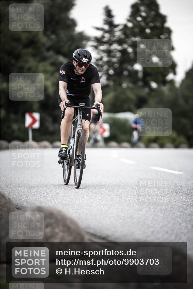 21.06.2026 - 29. Vierlanden-Triathlon H.Heesch http://msf.ph/oto/9903703 21.06.2026 10:17:44 Radfahren 63, 428, 458, 471, 475 meine-sportfotos.de