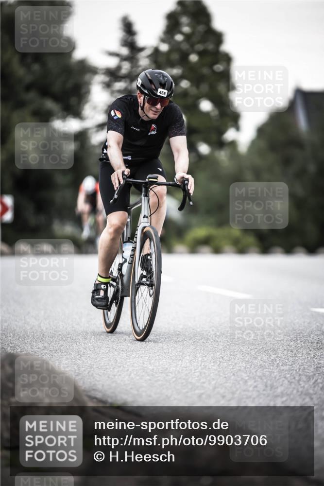 21.06.2026 - 29. Vierlanden-Triathlon H.Heesch http://msf.ph/oto/9903706 21.06.2026 10:17:44 Radfahren 63, 428, 458, 471, 475 meine-sportfotos.de