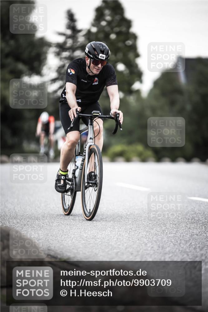 21.06.2026 - 29. Vierlanden-Triathlon H.Heesch http://msf.ph/oto/9903709 21.06.2026 10:17:44 Radfahren 63, 428, 458, 471, 475 meine-sportfotos.de