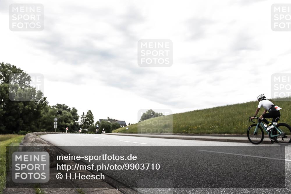 21.06.2026 - 29. Vierlanden-Triathlon H.Heesch http://msf.ph/oto/9903710 21.06.2026 10:14:25 Radfahren 5 meine-sportfotos.de