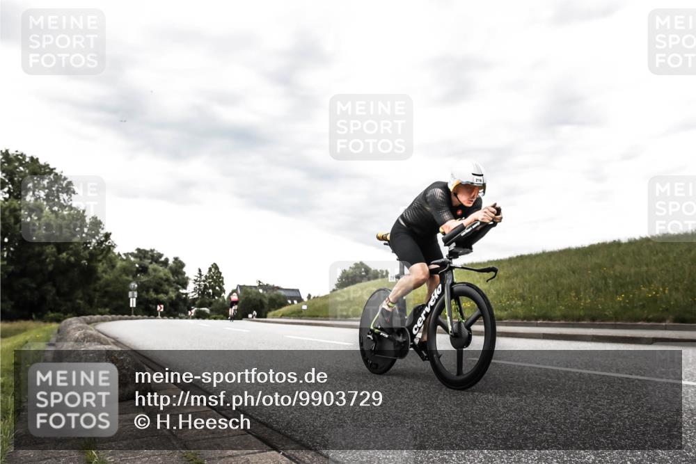 21.06.2026 - 29. Vierlanden-Triathlon H.Heesch http://msf.ph/oto/9903729 21.06.2026 10:14:59 Radfahren 71, 135, 200, 216 meine-sportfotos.de