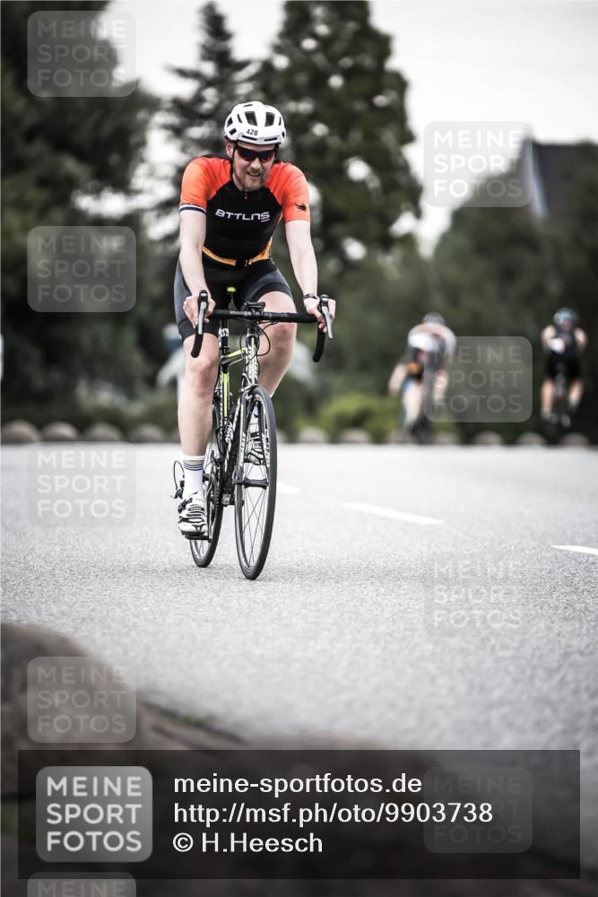 21.06.2026 - 29. Vierlanden-Triathlon H.Heesch http://msf.ph/oto/9903738 21.06.2026 10:17:48 Radfahren 3, 63, 428, 458, 471 meine-sportfotos.de