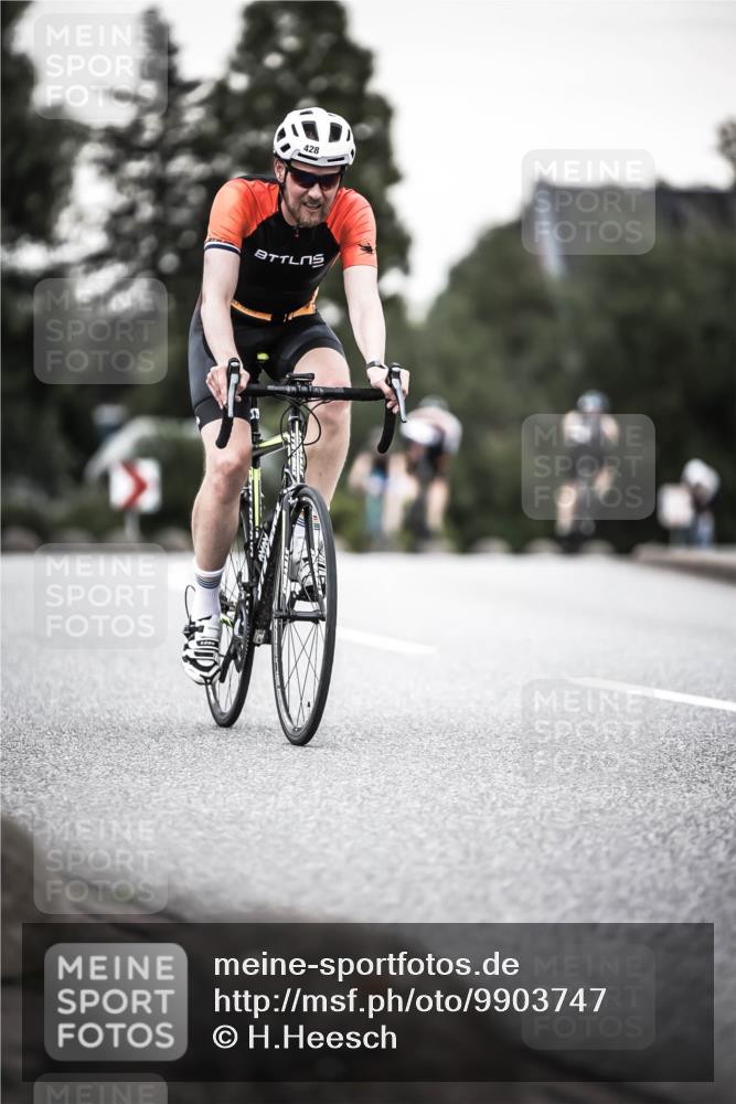 21.06.2026 - 29. Vierlanden-Triathlon H.Heesch http://msf.ph/oto/9903747 21.06.2026 10:17:49 Radfahren 3, 428, 471 meine-sportfotos.de