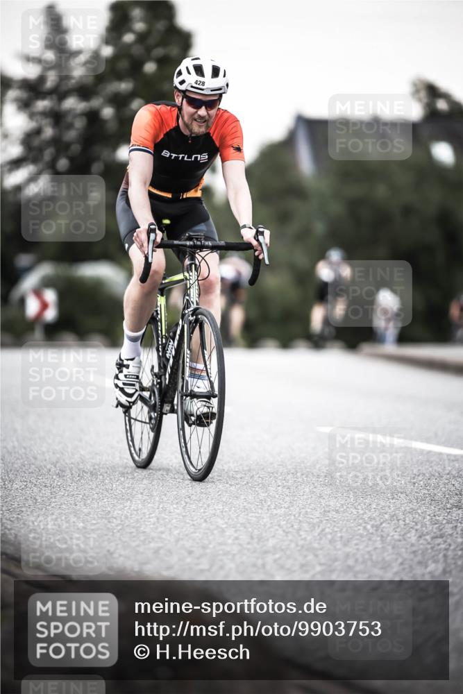 21.06.2026 - 29. Vierlanden-Triathlon H.Heesch http://msf.ph/oto/9903753 21.06.2026 10:17:49 Radfahren 3, 428, 471 meine-sportfotos.de