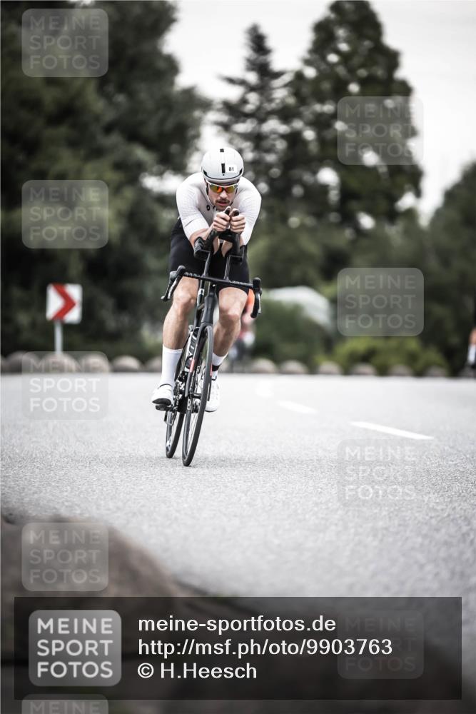 21.06.2026 - 29. Vierlanden-Triathlon H.Heesch http://msf.ph/oto/9903763 21.06.2026 10:18:56 Radfahren 81, 164, 283 meine-sportfotos.de