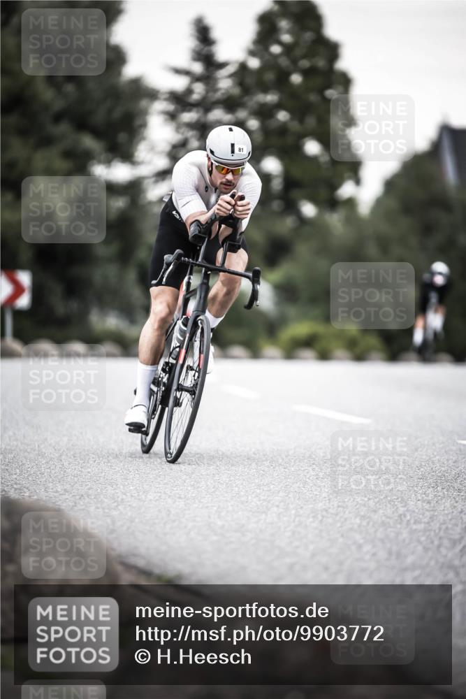 21.06.2026 - 29. Vierlanden-Triathlon H.Heesch http://msf.ph/oto/9903772 21.06.2026 10:18:56 Radfahren 81, 164, 283 meine-sportfotos.de