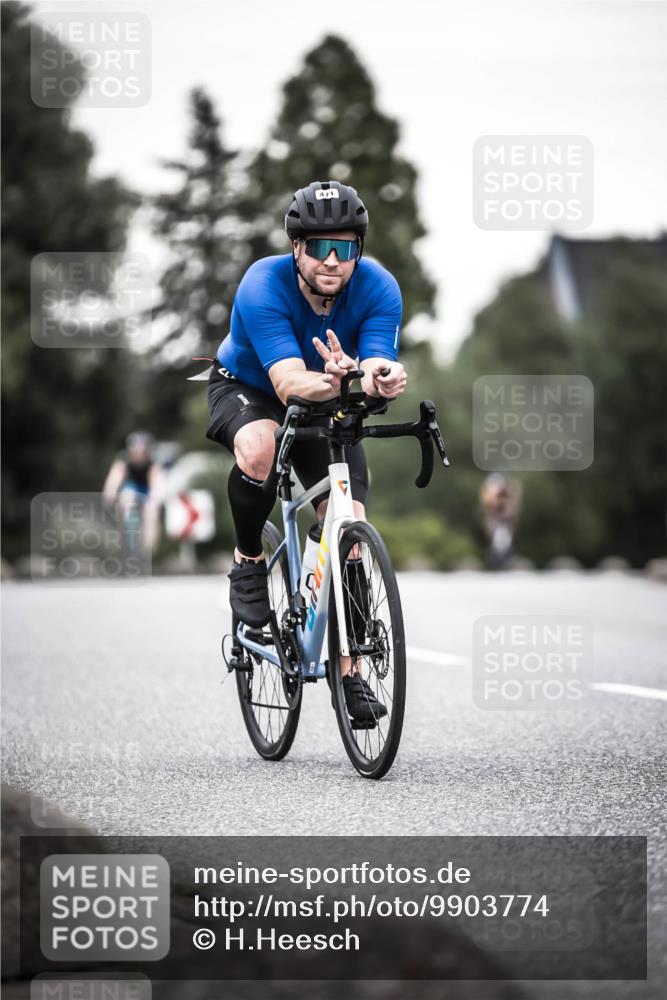 21.06.2026 - 29. Vierlanden-Triathlon H.Heesch http://msf.ph/oto/9903774 21.06.2026 10:17:51 Radfahren 3, 422, 428, 444, 471 meine-sportfotos.de