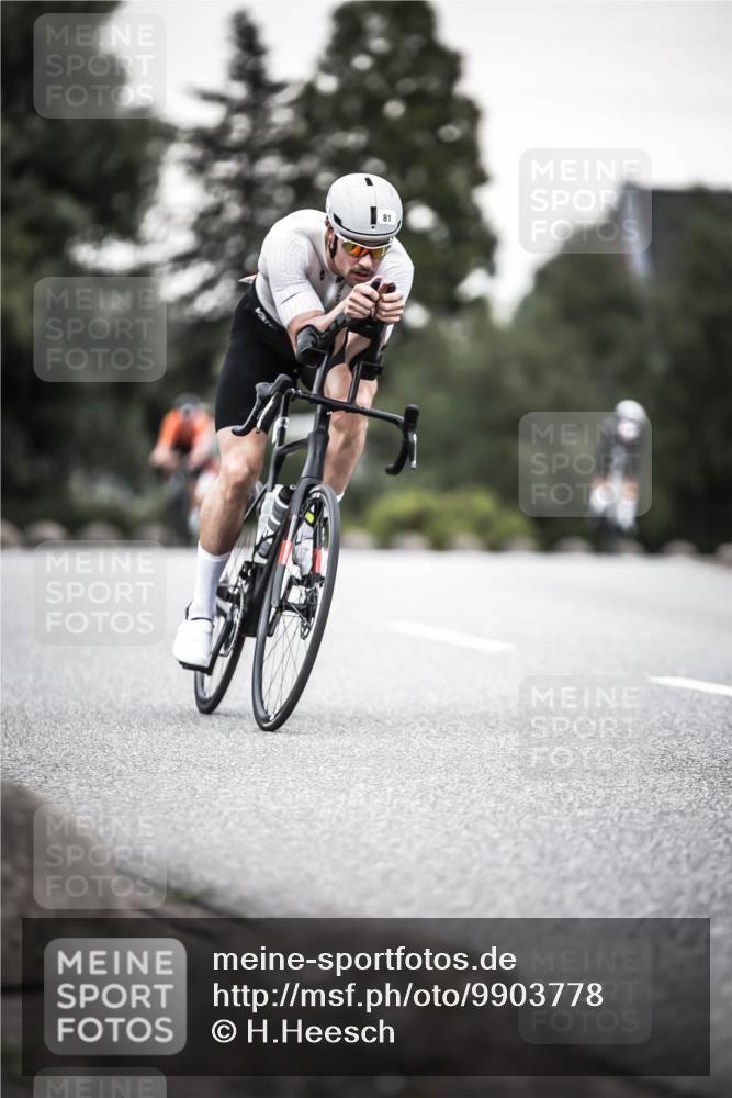 21.06.2026 - 29. Vierlanden-Triathlon H.Heesch http://msf.ph/oto/9903778 21.06.2026 10:18:56 Radfahren 81, 164, 283 meine-sportfotos.de