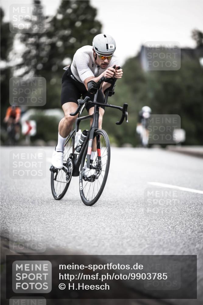21.06.2026 - 29. Vierlanden-Triathlon H.Heesch http://msf.ph/oto/9903785 21.06.2026 10:18:57 Radfahren 81, 164, 283 meine-sportfotos.de