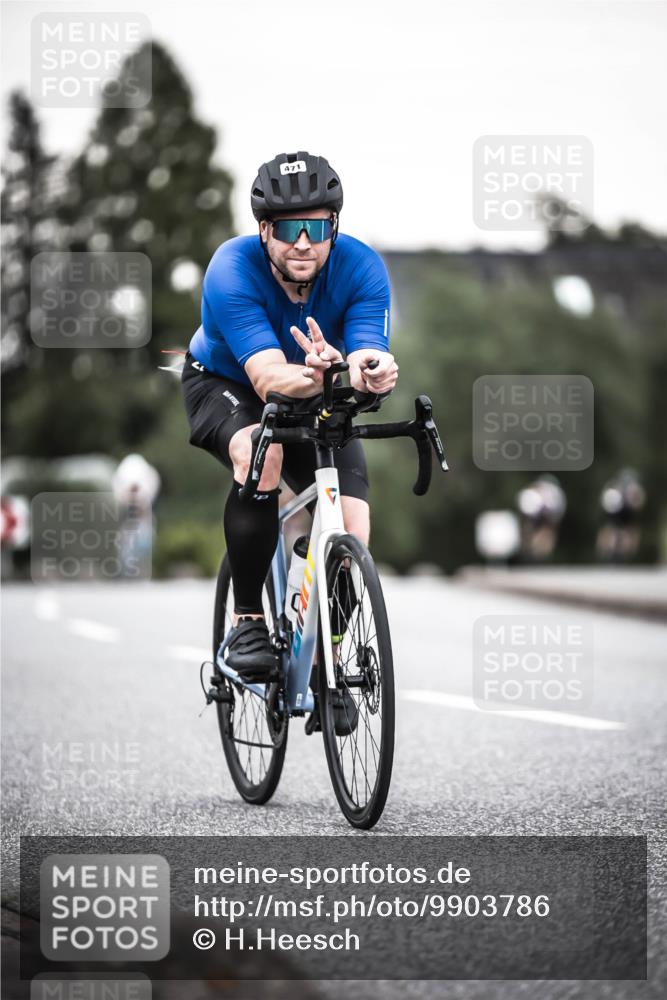 21.06.2026 - 29. Vierlanden-Triathlon H.Heesch http://msf.ph/oto/9903786 21.06.2026 10:17:51 Radfahren 3, 422, 428, 444, 471 meine-sportfotos.de