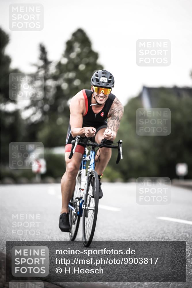 21.06.2026 - 29. Vierlanden-Triathlon H.Heesch http://msf.ph/oto/9903817 21.06.2026 10:17:58 Radfahren 3, 64, 422, 444, 474, 477 meine-sportfotos.de