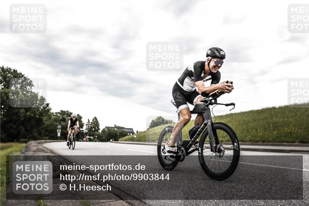 21.06.2026 - 29. Vierlanden-Triathlon H.Heesch http://msf.ph/oto/9903844 21.06.2026 10:16:26 Radfahren 249, 468, 473 meine-sportfotos.de