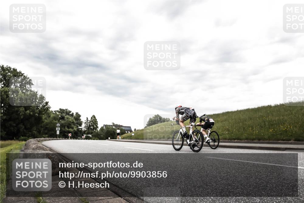 21.06.2026 - 29. Vierlanden-Triathlon H.Heesch http://msf.ph/oto/9903856 21.06.2026 10:16:46 Radfahren  meine-sportfotos.de