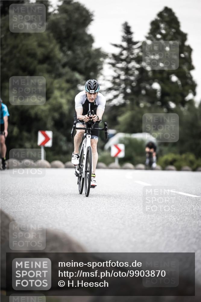 21.06.2026 - 29. Vierlanden-Triathlon H.Heesch http://msf.ph/oto/9903870 21.06.2026 10:19:06 Radfahren 24, 45, 261, 418, 470 meine-sportfotos.de